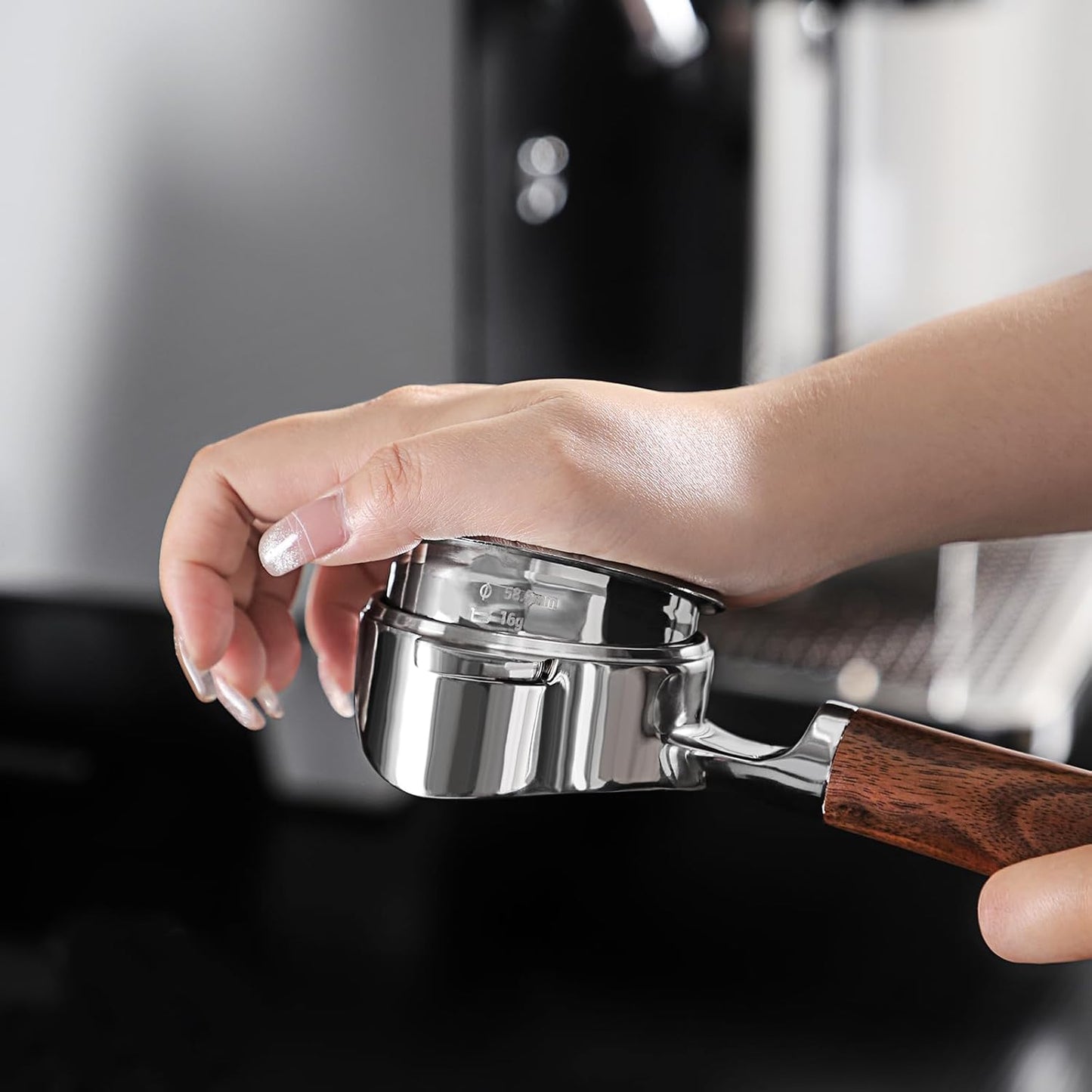 Bincoo Precision Espresso Filter Basket Compatible with 58mm Espresso Machine Portafilters,304 Stainless Steel Portafilter Basket for 16g/18g/20g,High-Precision Holes(18g- 58.5mm)