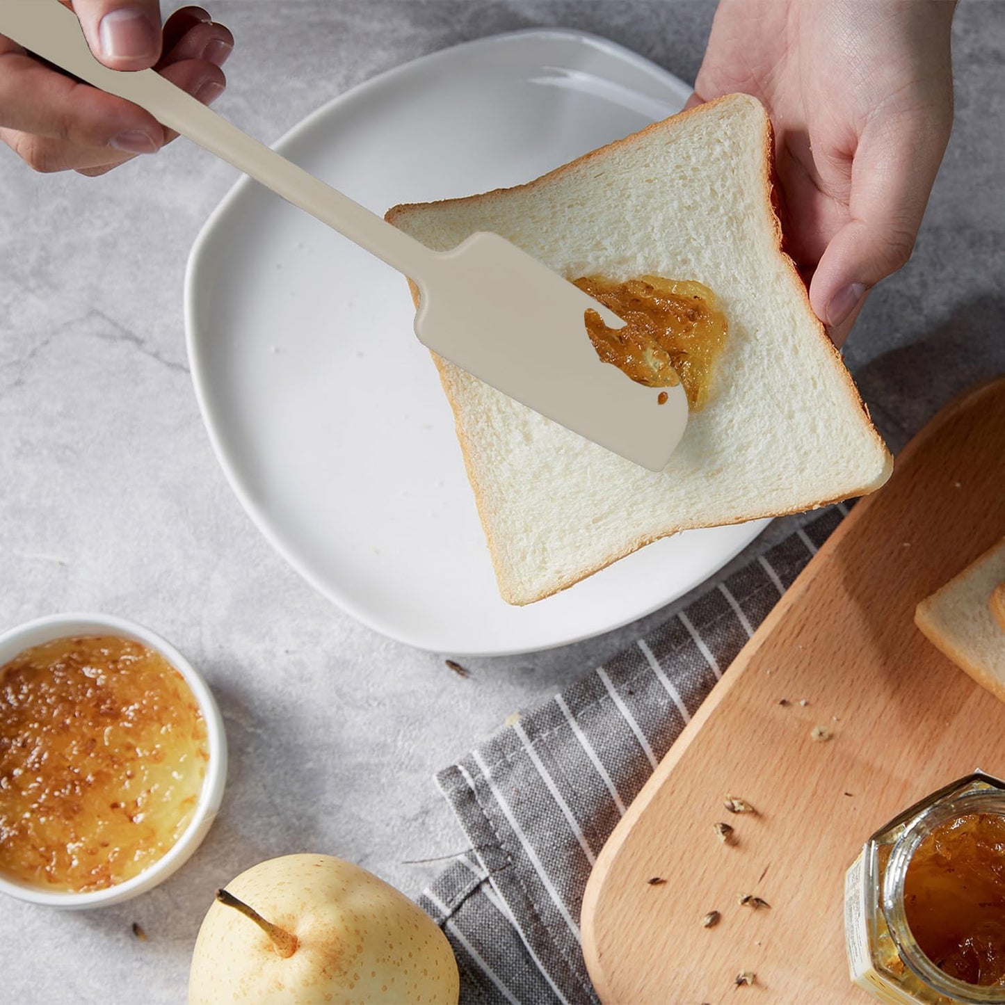 2-Pack Vovoly Silicone Jar Spatulas, Small Seamless Design Rubber Scraper with Stainless Steel Core, Heat Resistant and Non-Stick Mini Spatula for Jars and Blenders, BPA Free,11 IN, Khaki