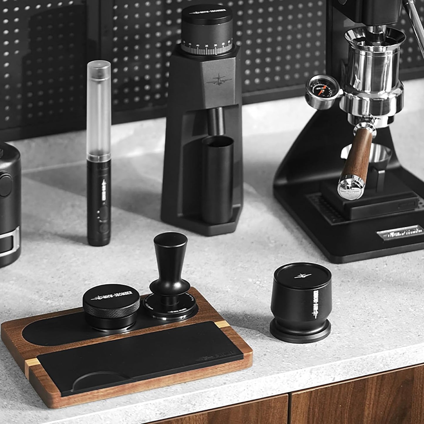 MHW-3BOMBER 58mm Espresso Distributor, Height Adjustable Espresso Distribution Tool, Coffee Distributor with Non-slip Pattern, 58.35mm Espresso Leveler for 58mm/58.3mm/58.5mm Portafilter,T5248L4-OS
