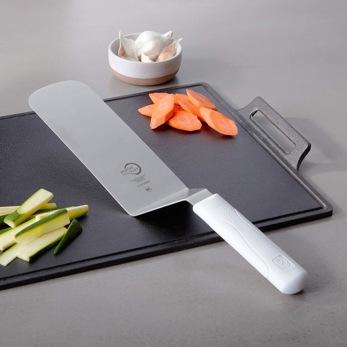 Mercer Culinary Millennia Turner Handle, 8 Inch x 3 Inch Blade, White Handle