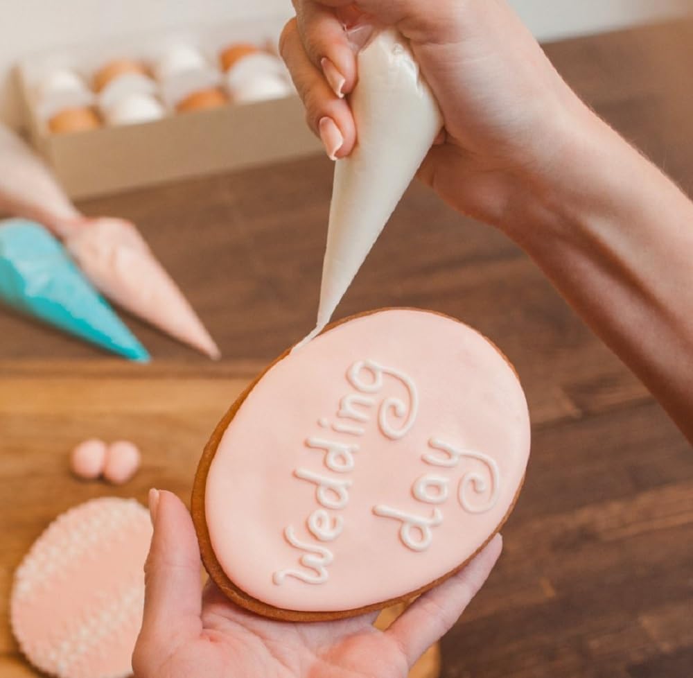 Soro Essentials- 12" Disposable Pastry Bag Pack of 100- Anti Burst Thickened Disposable Icing Piping Pastry Bags Non-Slip Decorating Bags Ideal for Cakes and Cookies Decoration for Home Restaurant