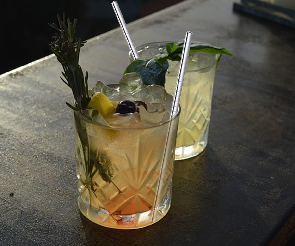Cocktail Straws Short Stainless Steel Straw 6 Inch, Reusable Metal Small Mini Bar Drinking Straws Set with Cleaner Brush for Cocktails Rock Gin Glass Coffee Mason Jar Tumblers Juice Box, Silver 8 Pcs
