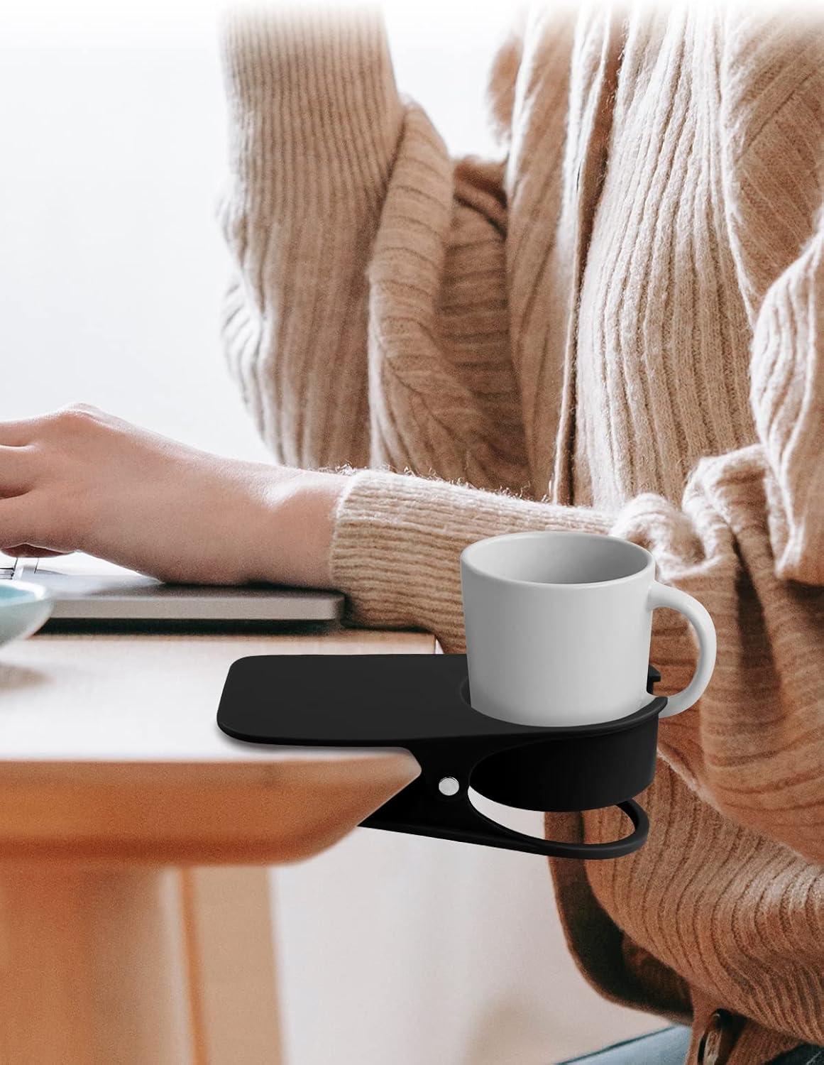 Kalolary New Drinking Cup Holder Clip with Groove Table Bottle Cup Stand DIY Glass Cup Clamp Storage Saucer Clip Water Coffee Mug Holder Saucer Clip for Home Desk, Black