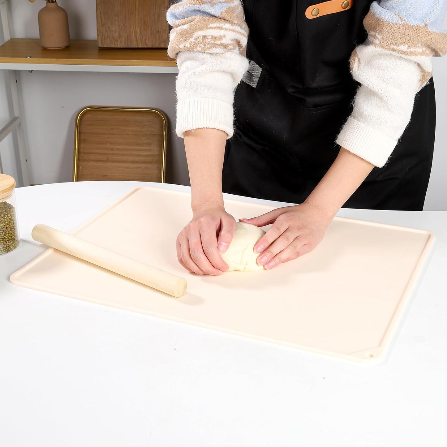 Silicone Baking Mat - Extra Thick Non-Stick Pastry Mat with Measurement Markings, 21"x15" Non-Slip Silicone Pad with Raised Edges（Apricot）