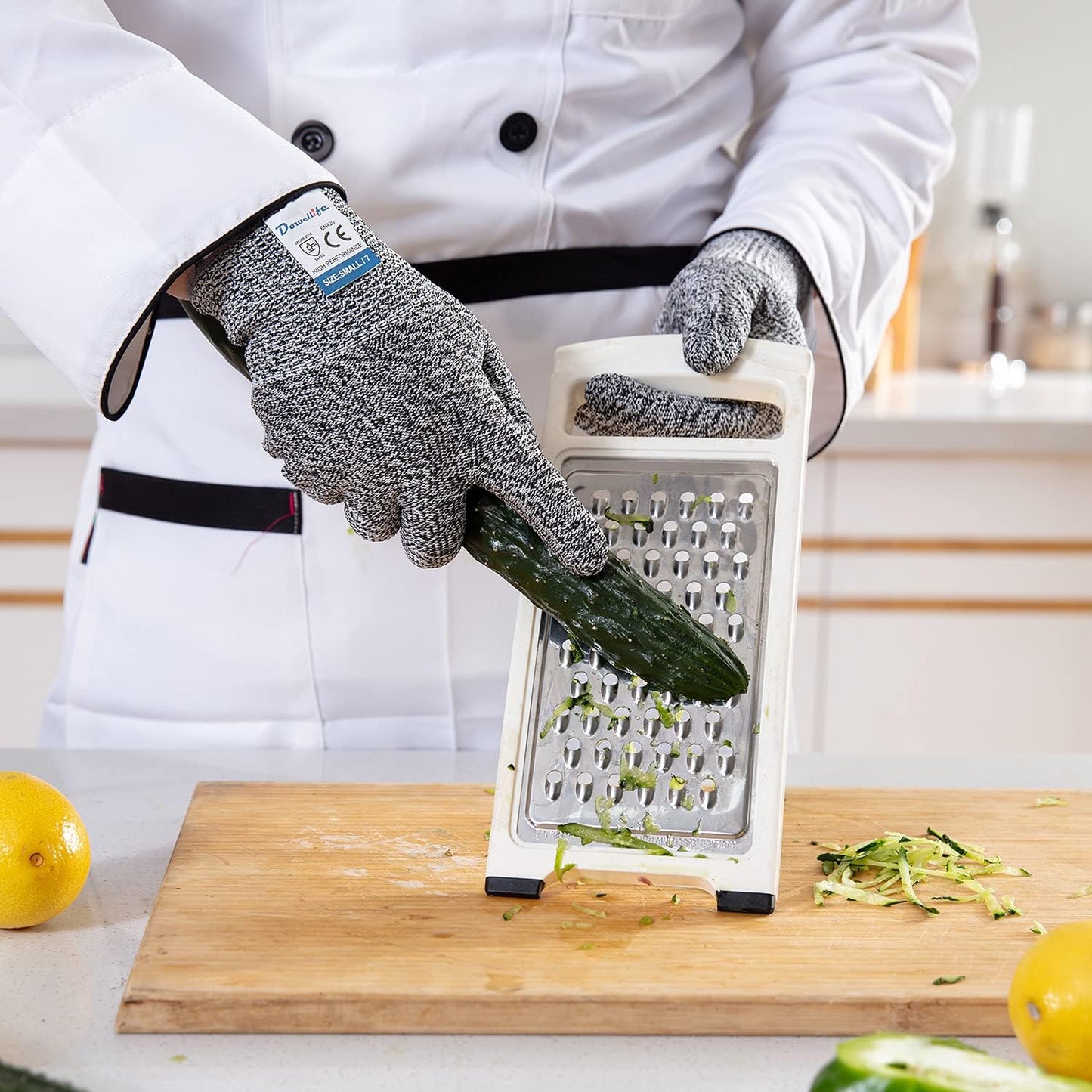 Dowellife 3 Pairs Cut Resistant Gloves Food Grade Level 5 Protection, Safety Kitchen Cuts Gloves for Mandolin Slicing, Fish Fillet, Oyster Shucking, Meat Cutting and Wood Carving (Black Gray, X-Large)