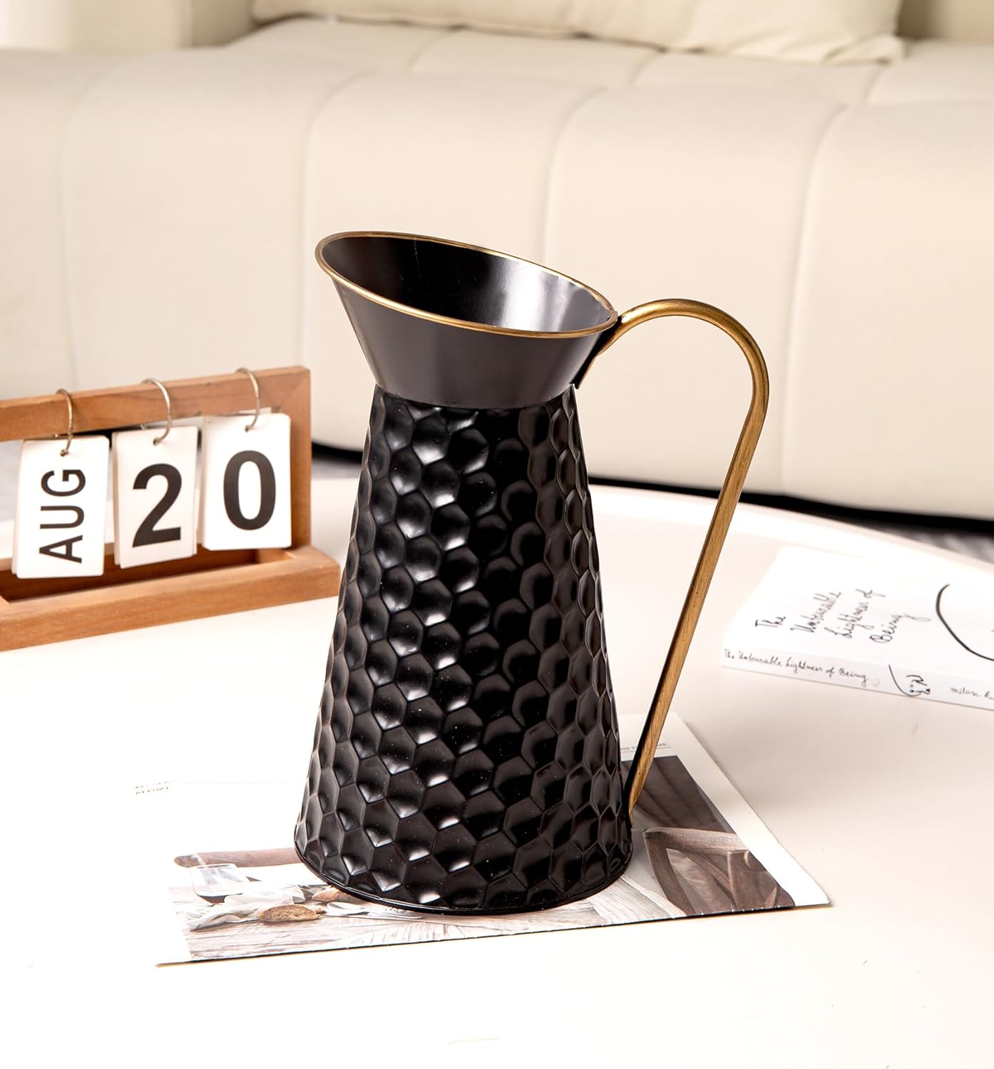 Elegant Black Metal Pitcher Vase, Farmhouse Galvanized Flower Vase, Rustic Decorative Milk Jug for Home Décor