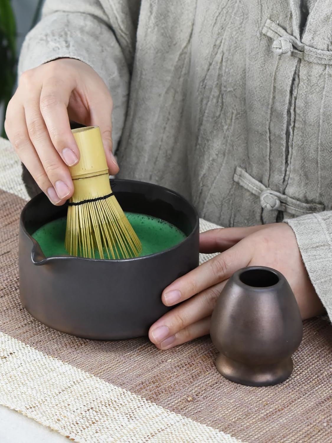 Artcome Matcha Bowl Set with Spout – Handmade Ceramic Chawan, Bamboo Whisk, Whisk Holder, Tea Scoop, and Matcha Manual – Traditional Japanese Tea Set for Matcha Lovers