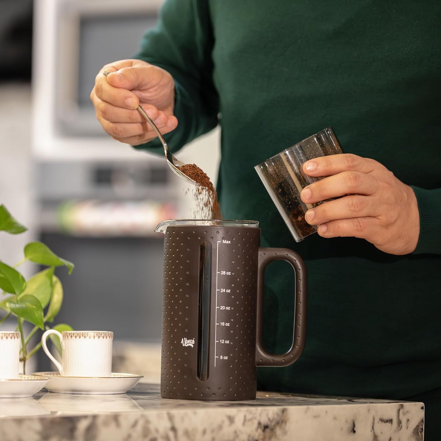 The 34oz Large French Press Coffee Maker – Elegant Borosilicate Glass Carafe, Heat-Resistant & Minimalist Handle, Premium Design for Coffee, Tea & Hot Drinks – BPA-Free 1000ml Coffee Brewer