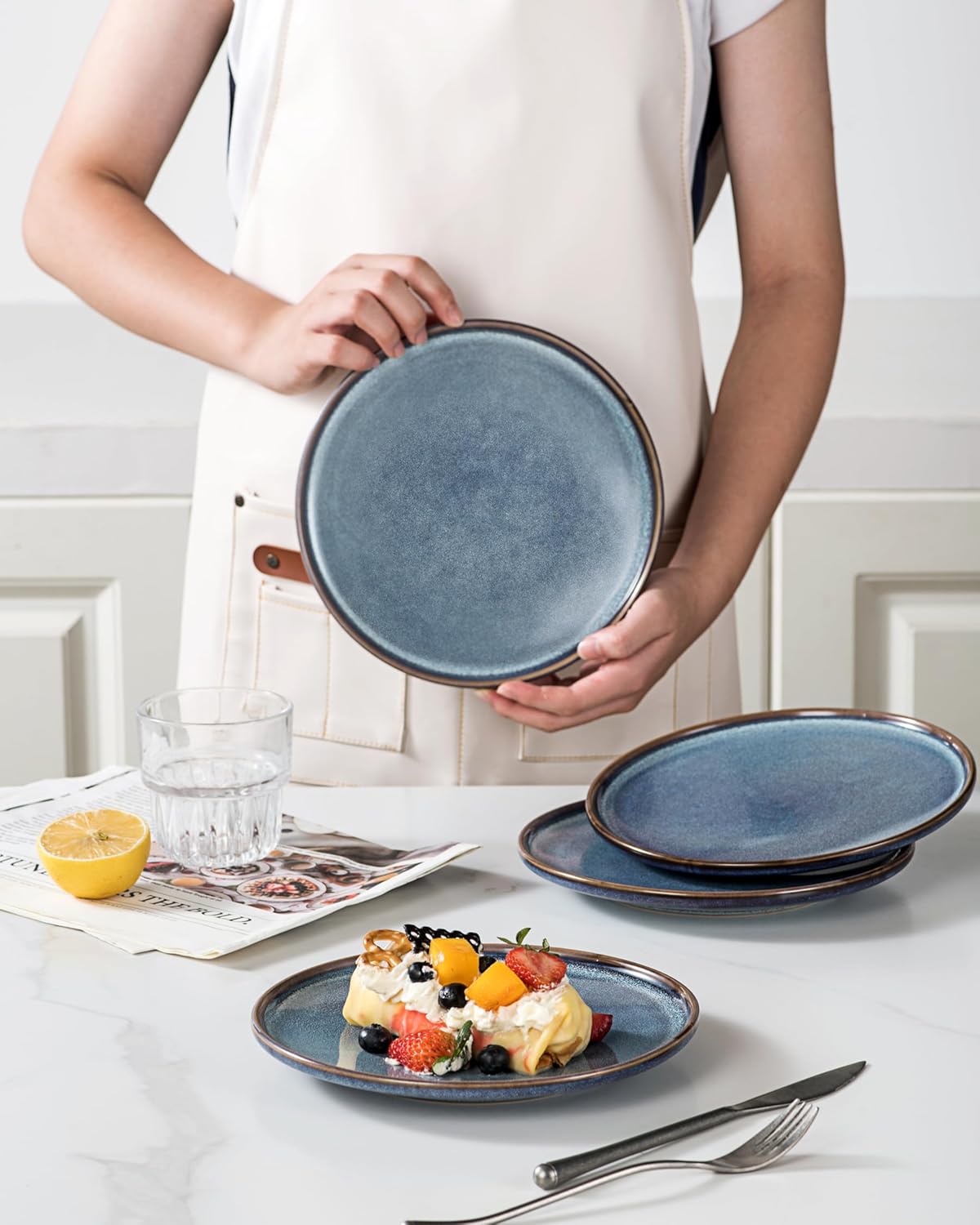 UNICASA Ceramic Dessert Plates - Dinner Salad Plates Set of 4, 8.25 Inch Round Serving Dishes Set for Pasta - Stoneware Dinnerware Set Kitchen, Dishwasher, Microwave & Oven Safe (Blue)