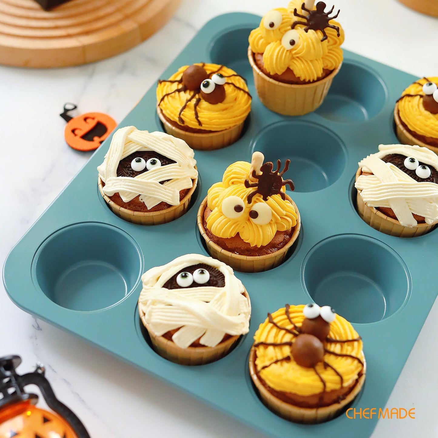 CHEFMADE Muffin Pan, 12 Cups Non-Stick Cupcake Baking Pan Heavy Duty Carbon Steel Pan Muffin Tins Standard Baking Mold for Cakes（Green）