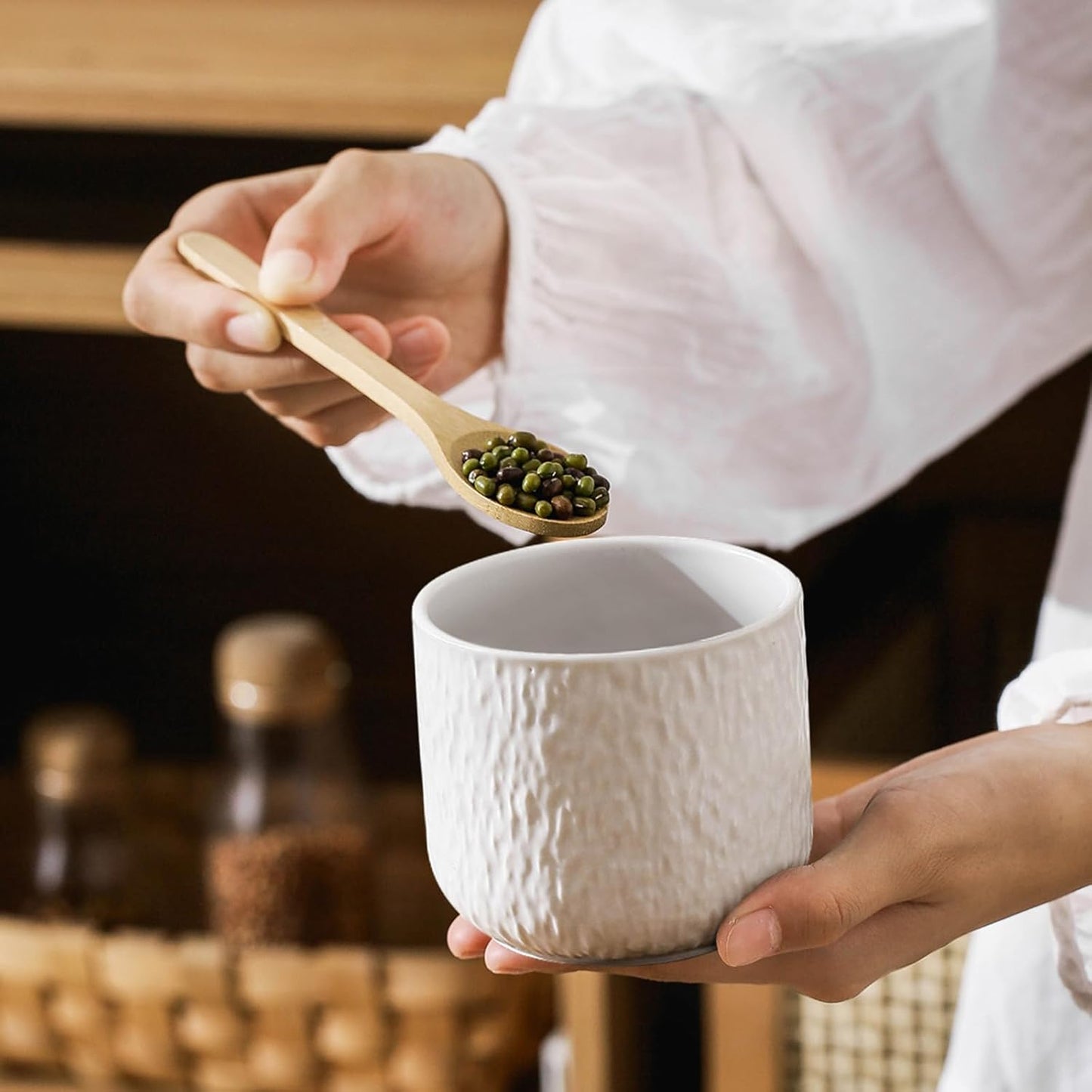 Kitchen Canisters for Countertop, Ceramic Coffee Canisters with Airtight Lids Food Storage Jars Sugar Container for Kitchen Counter Tea, Coffee Beans, Spice (#001White-Set of 3)