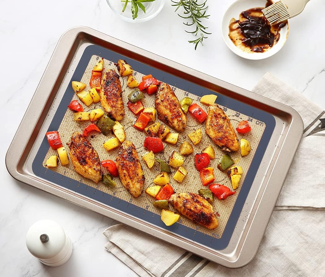 Silicone Baking Mat Set of 4, GUANCI Grade Food Baking mats Non-Stick Reusable Pizza Bakeware Mat for Making Macaroon, Pizza, Cookie, Pastry, Bread, Bun(Grey)