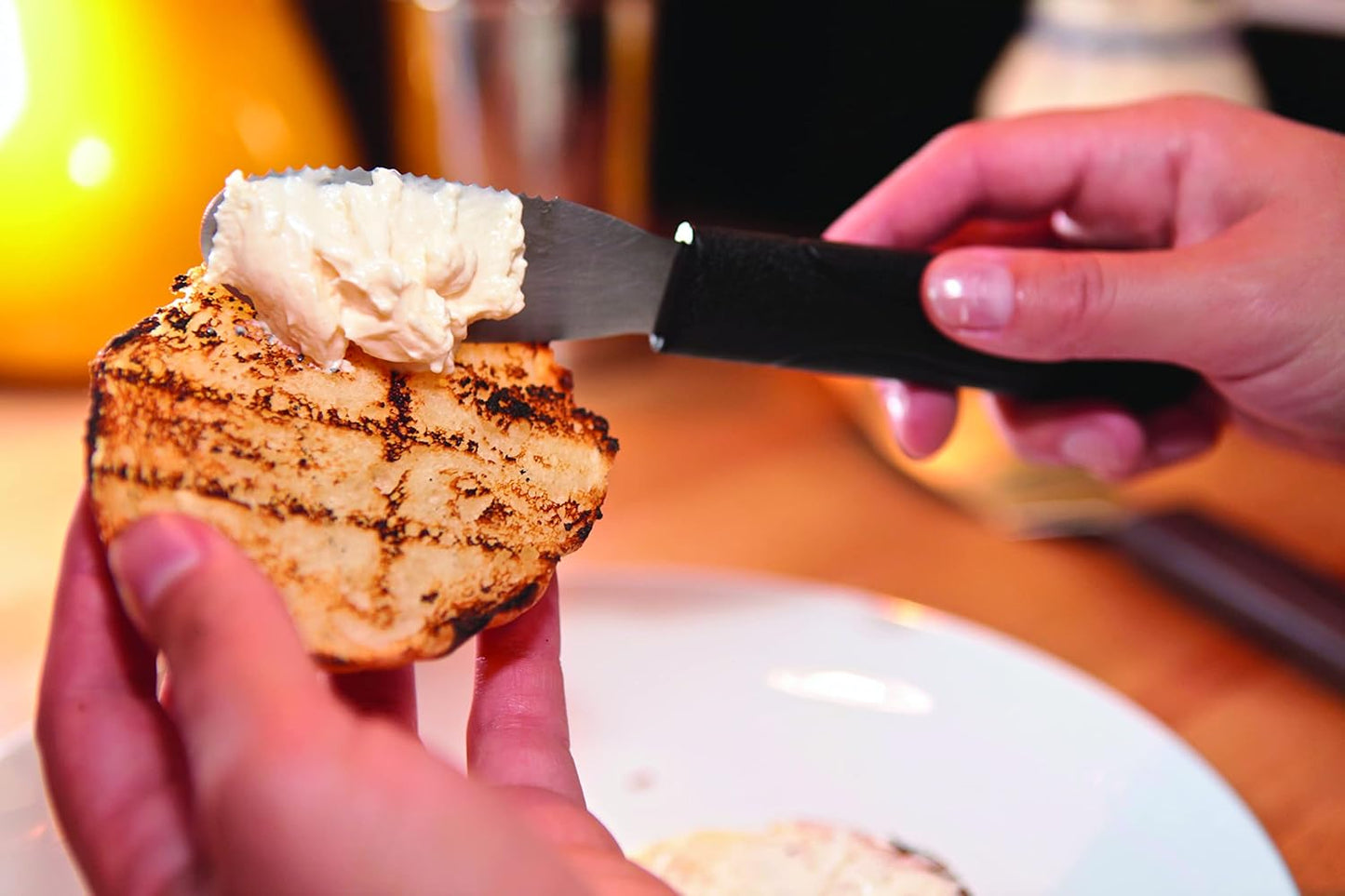 Mercer Culinary Millennia Wavy Edge Spreader, 3.5 Inch Blade, Black Handle