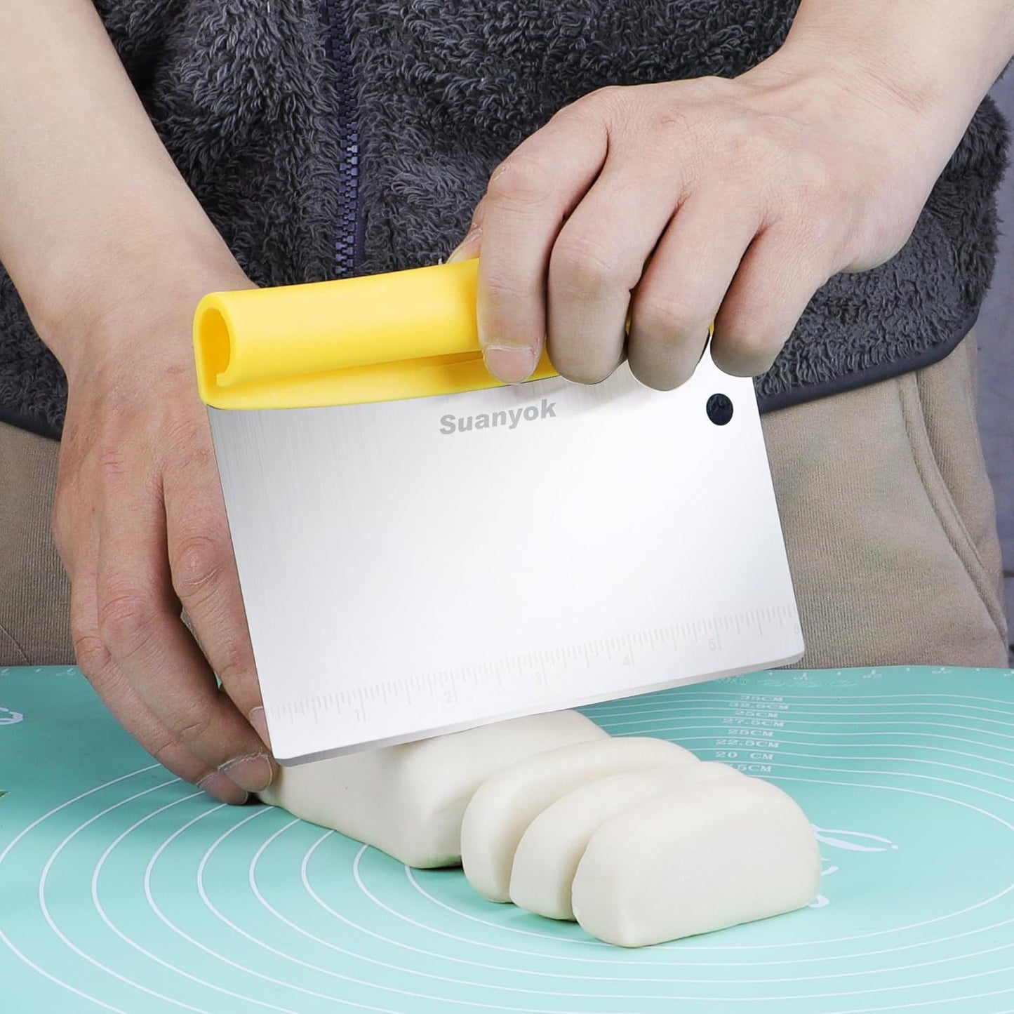 Bench Scraper Food Vegetable Chopper,Stainless Steel Pizza Dough Scraper-Flexible Plastic Bowl/Cake Scraper 5-Piece Set,Bread/Pastry/Pizza/Flour/Cheese Cutter (Yellow)