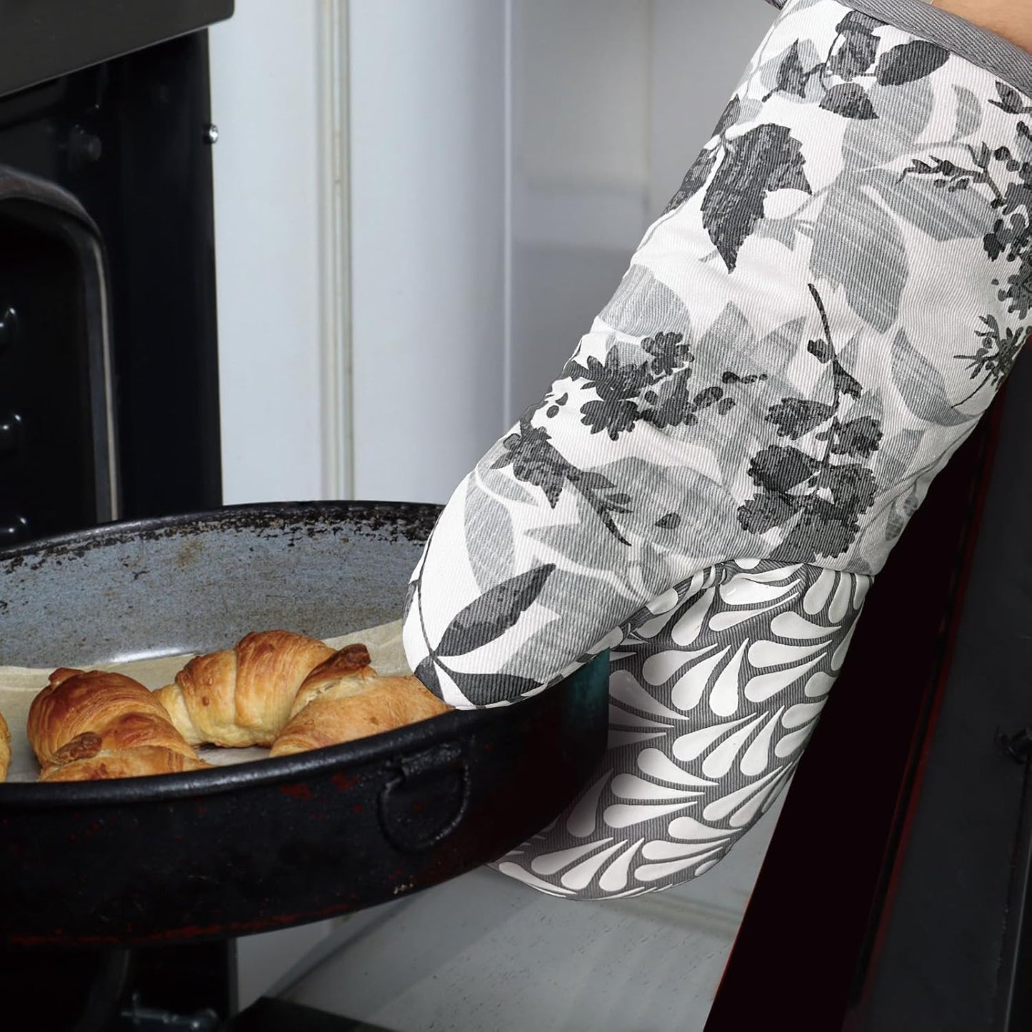 Thumb Oven Mitts, Heat and Slip Resistant Silicone Kitchen Mittens 2-Pack Set, Foliage Textured Flower Soft Long Oven Gloves, Flexible Thick Potholders for Safe Baking Cooking and Gr (Grayish)
