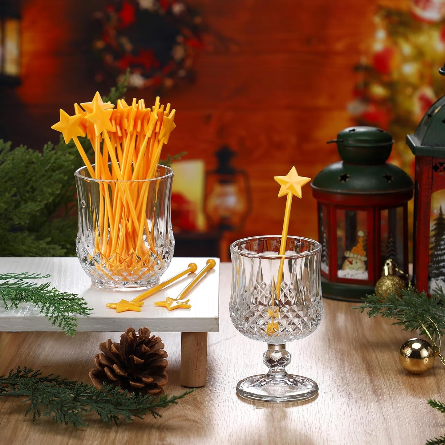 30 Pcs Christmas Drink Stirrers Xmas Stir Stick Holiday Coffee Swizzle Stick Reusable Plastic Hot Cocoa Bar Chocolate Decoration Cocktail Mixer(Christmas Star,Yellow)