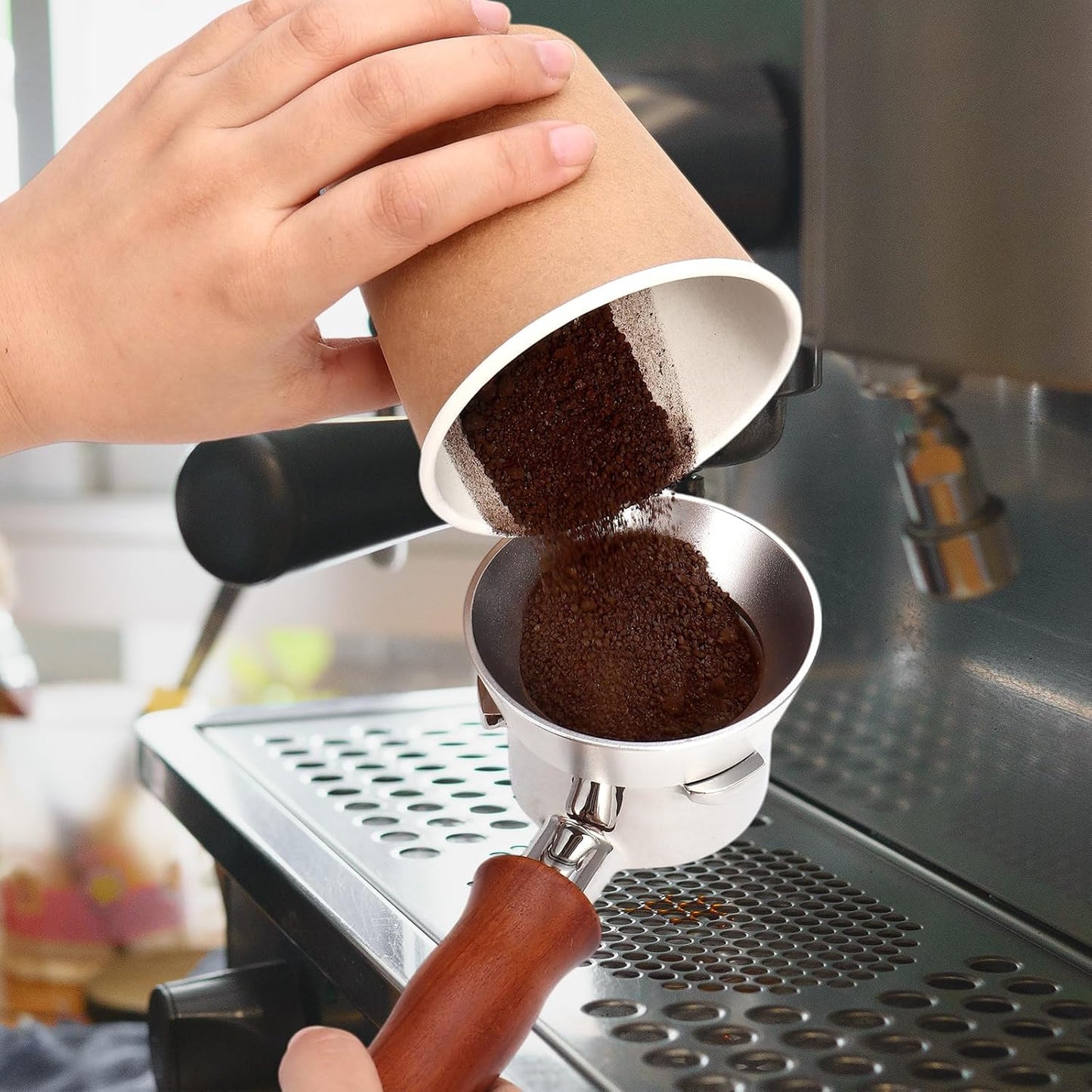 58mm Silver Magnetic Dosing Funnel, Lightweight Coffee Machine Dosing Ring with 9 Magnets, Aluminum Espresso Funnel, Ultra-Strong Adsorption Force