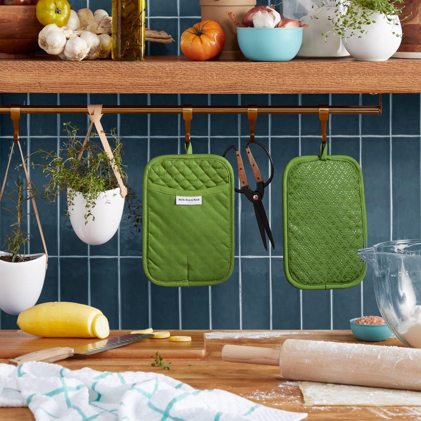 KitchenAid Asteroid Pot Holder 2-Pack Set, Matcha, 7"x10"