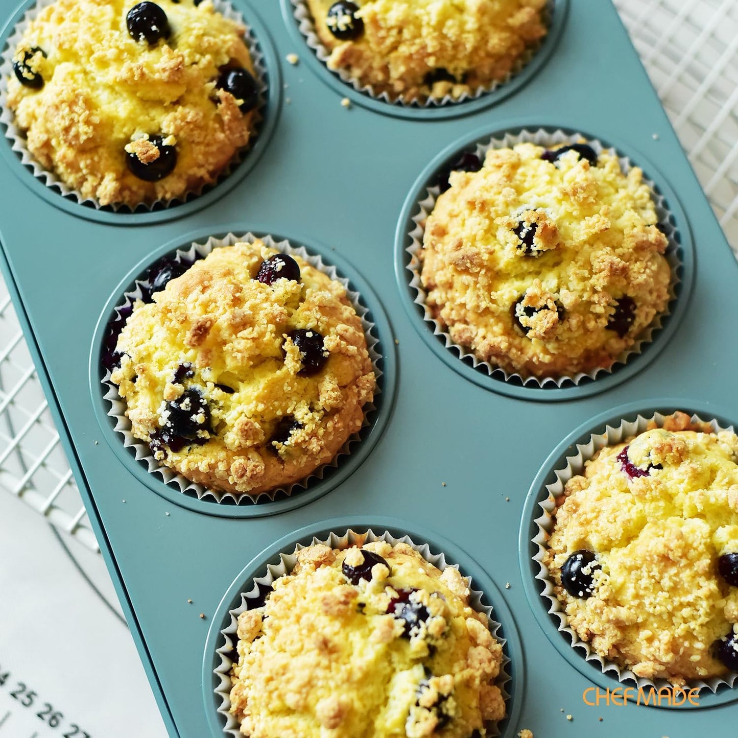 CHEFMADE Muffin Pan, 6-Cavity Non-Stick Cupcake Baking Pan Heavy Duty Carbon Steel Pan Muffin Tins Standard Baking Mold for Cakes（Green）