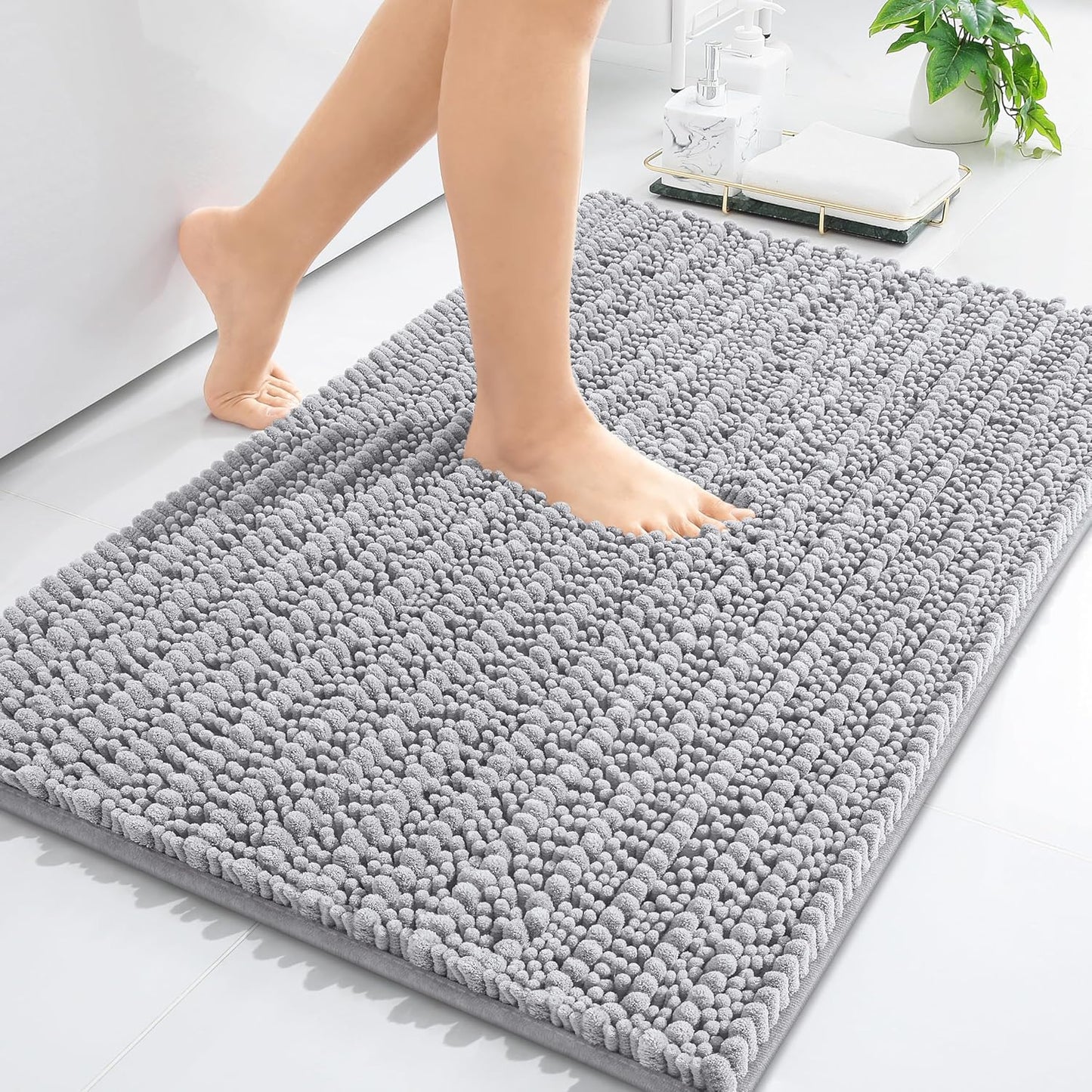 Arotive Luxury Chenille Bathroom Rug Mat, Extra Soft Thick Absorbent Shaggy Bath Rugs, Non-Slip Machine Wash Dry, Plush Bath Mats for Bathroom, Shower and Tub, 30x17, Light Grey