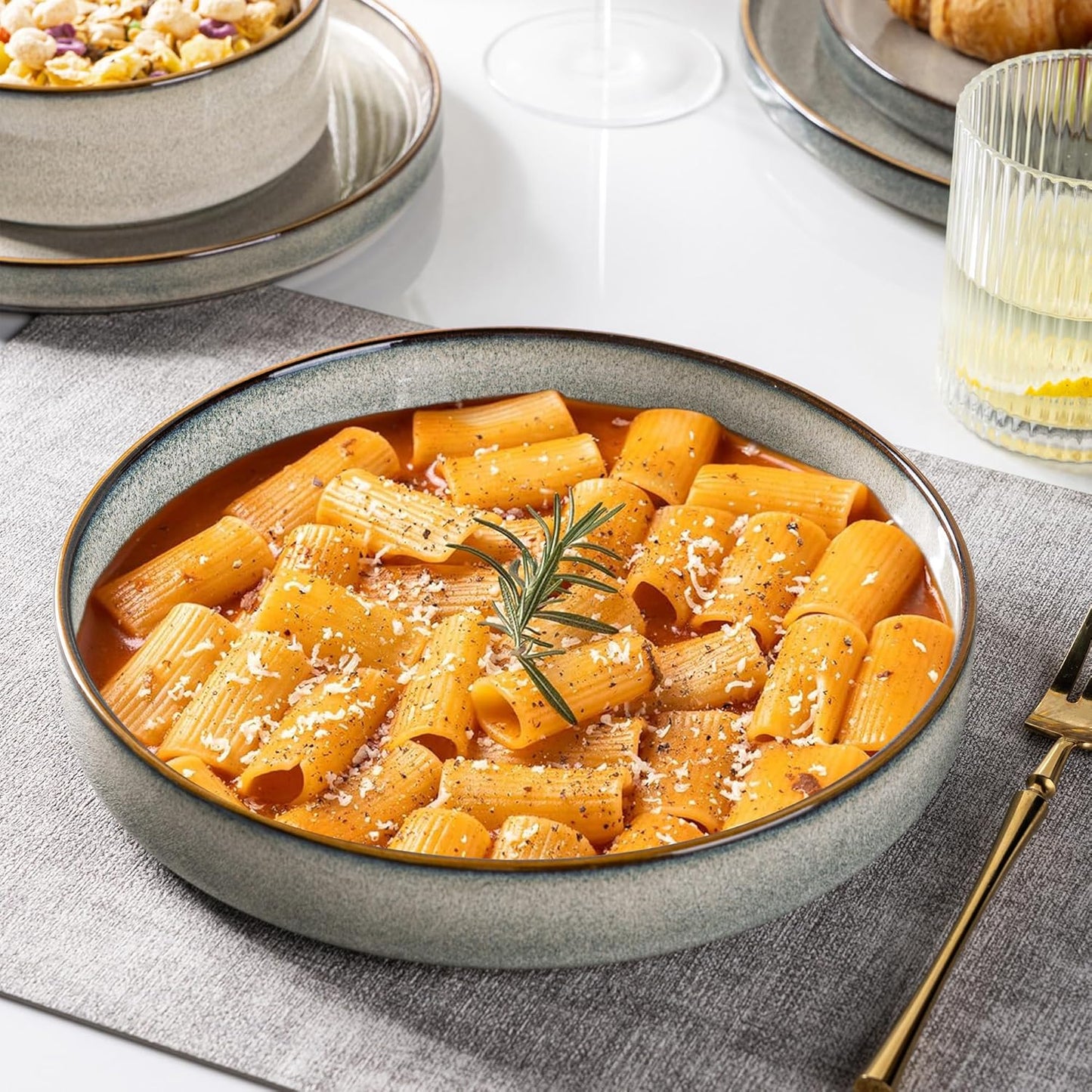 GBHOME 9'' Large Ceramic Pasta Bowls, 32oz Stoneware Pasta Serving Bowls Set of 4 for Kitchen, Wide Bowls for Fruit,Pasta,Salad,Oatmeal,Meal, Microwave Safe, Reactive Glaze-Green Wheat