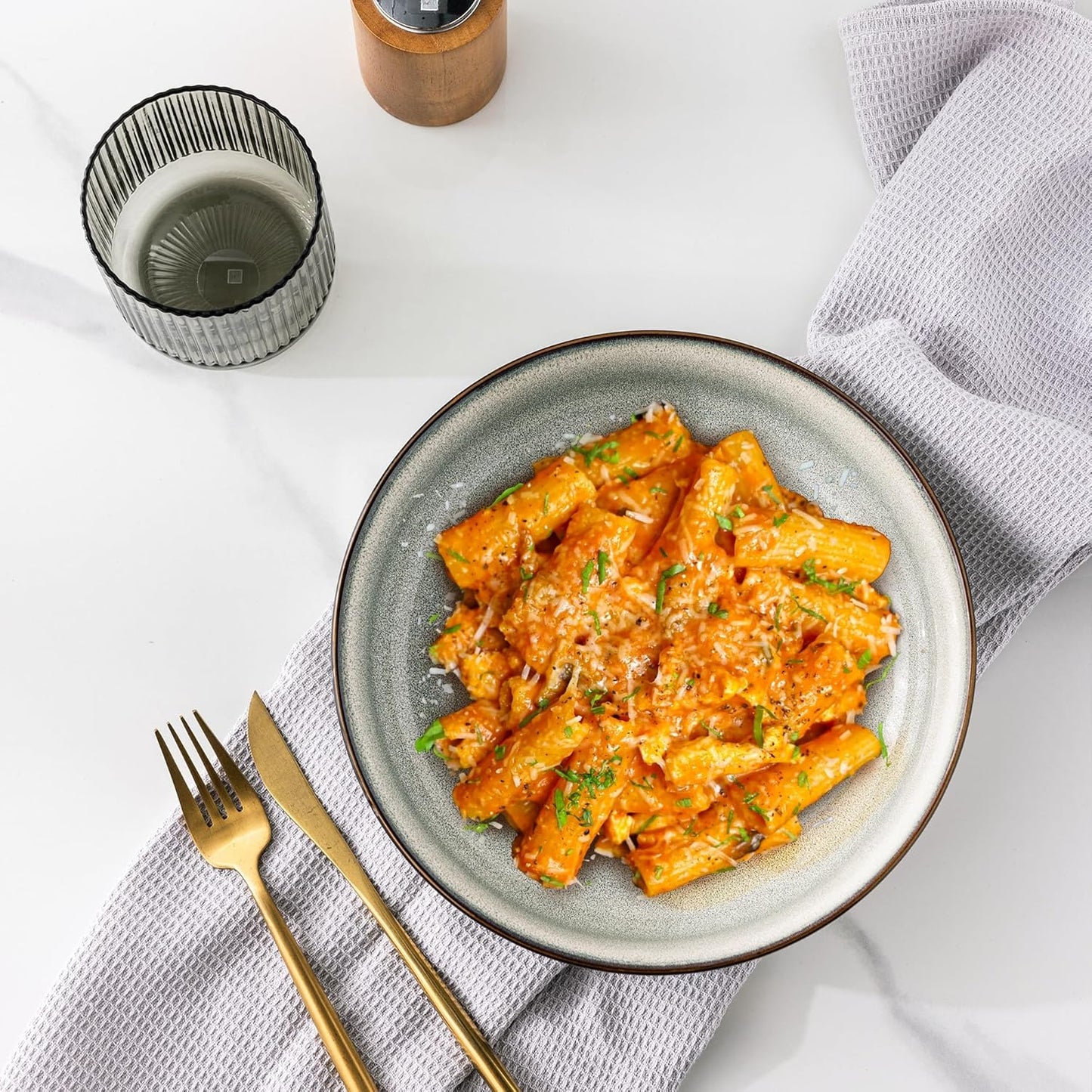 GBHOME 9'' Large Ceramic Pasta Bowls, 38oz Stoneware Pasta Serving Bowls Set of 4 for Kitchen, Wide Bowls for Fruit,Pasta,Salad,Oatmeal,Meal, Microwave Safe, Reactive Glaze-Green Wheat