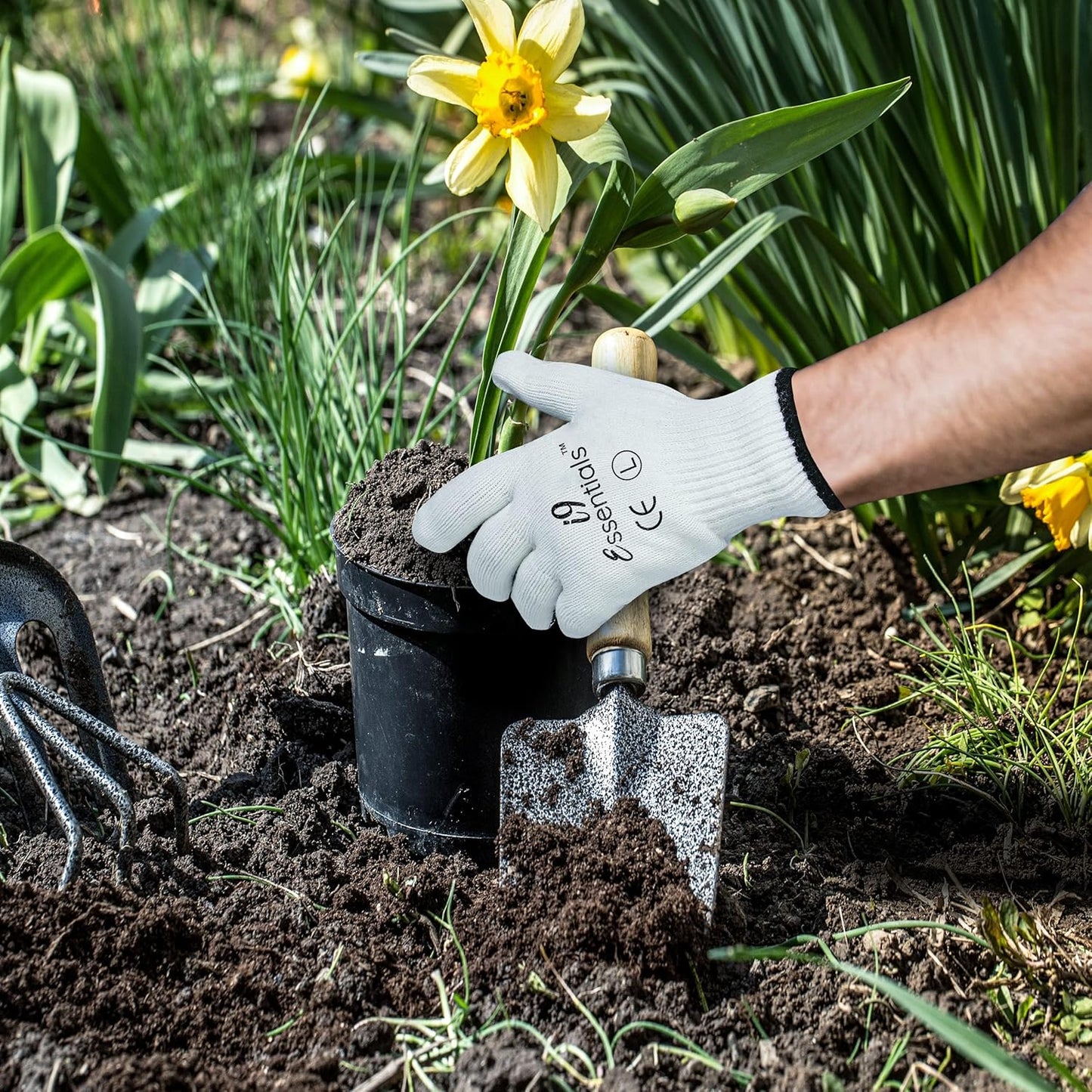I9 Essentials Work Gloves – 12 Pairs Large Cotton Gloves with Anti-Slip PVC Dots – Durable, Lightweight Safety Gloves for Gardening, Construction, Carpentry & Warehouse Use