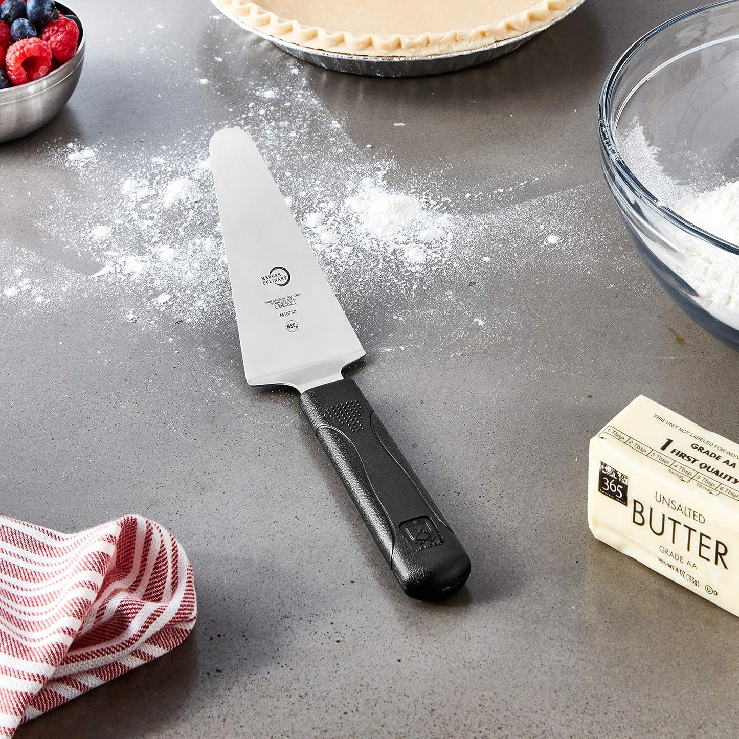 Mercer Culinary Millennia Pie Knife/Server, 5-Inch x 2-Inch Blade, Black Handle